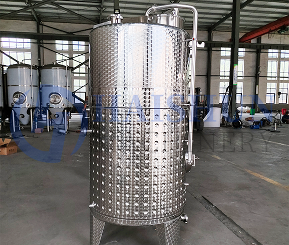 Enclosed Fermenter