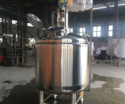 800L mixing tank is exported to Canada.