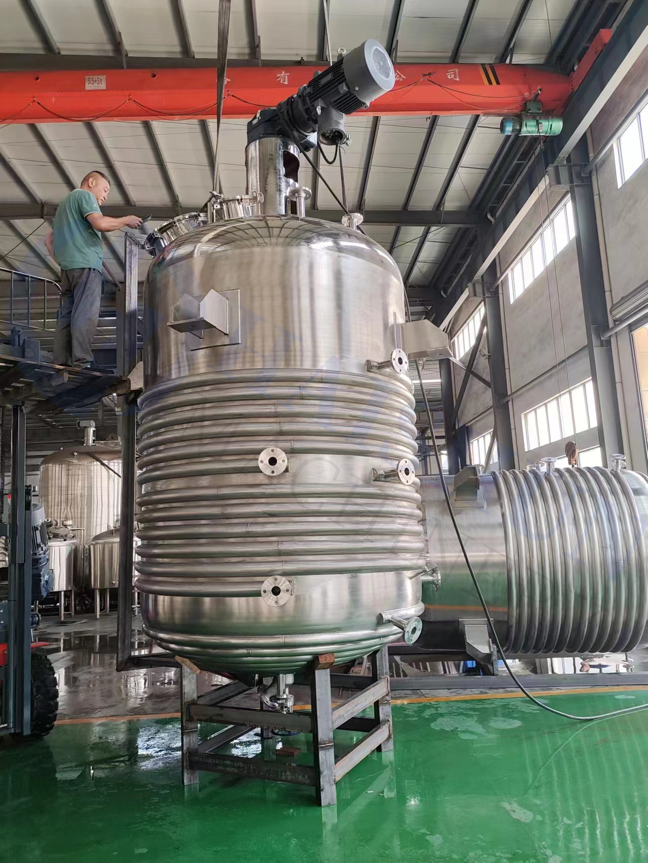 SS321 mixing tank, Reactor with coil jacket and inner paddle mixer with coil cooling system