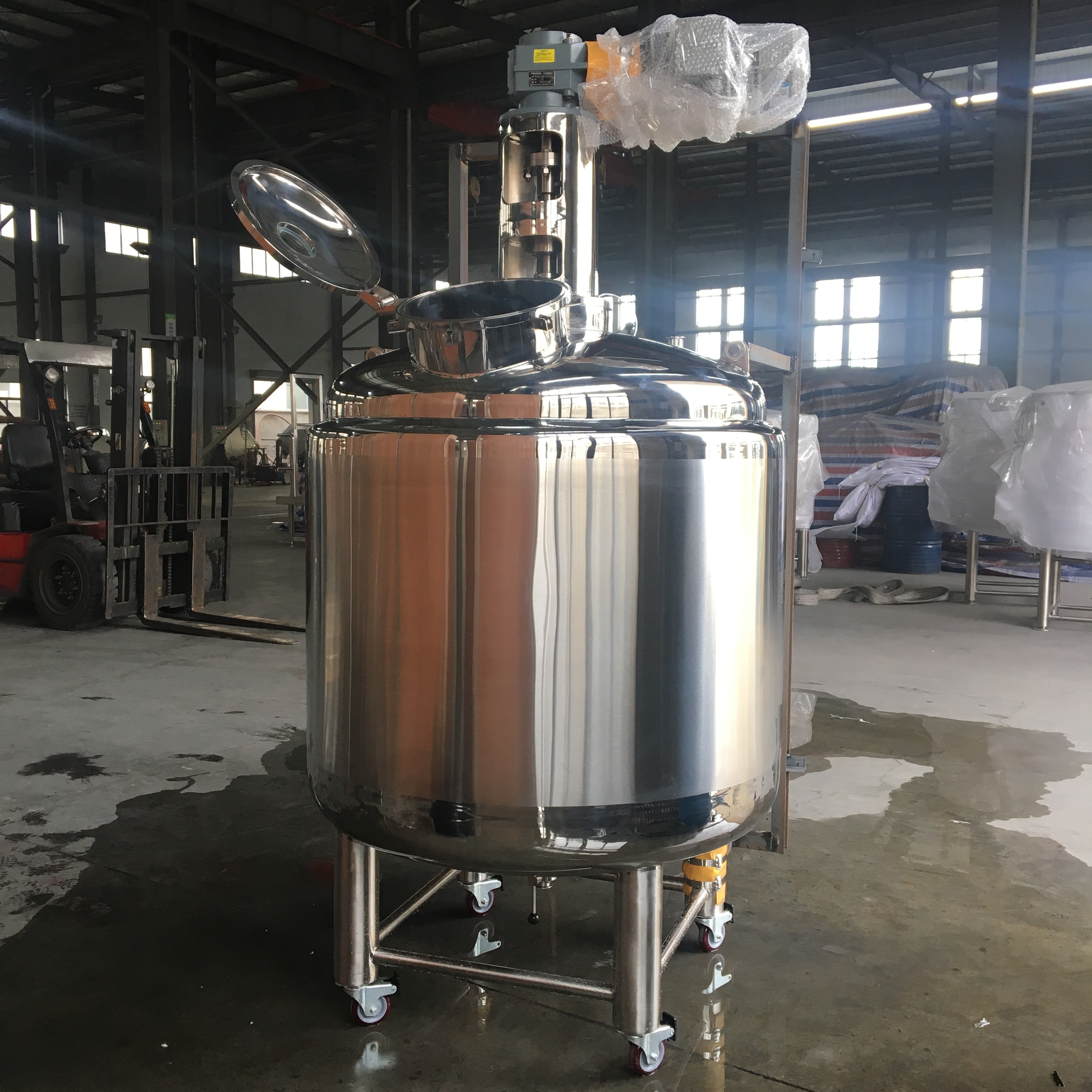 Customized Size Vacuum Mixing Tank With SCRAPER Mixer